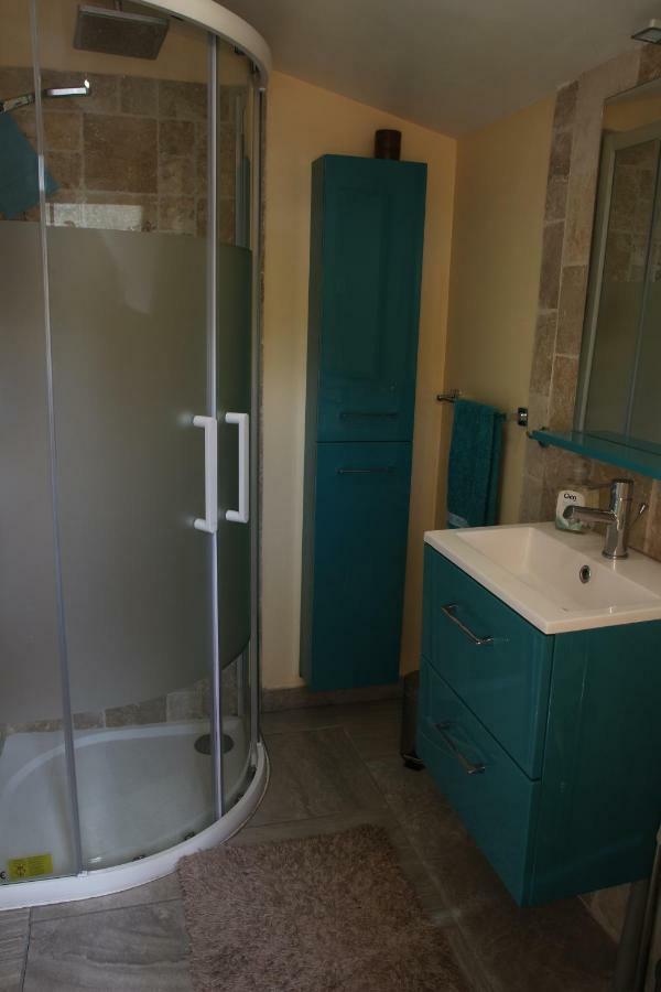 Azurella Apartment